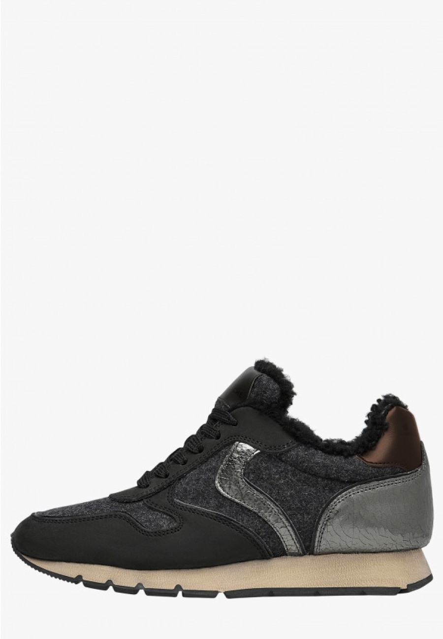 Woman Voile Blanche | Julia Fur - Sheepskin-Lined Sneakers - Black - Shoes - Woman