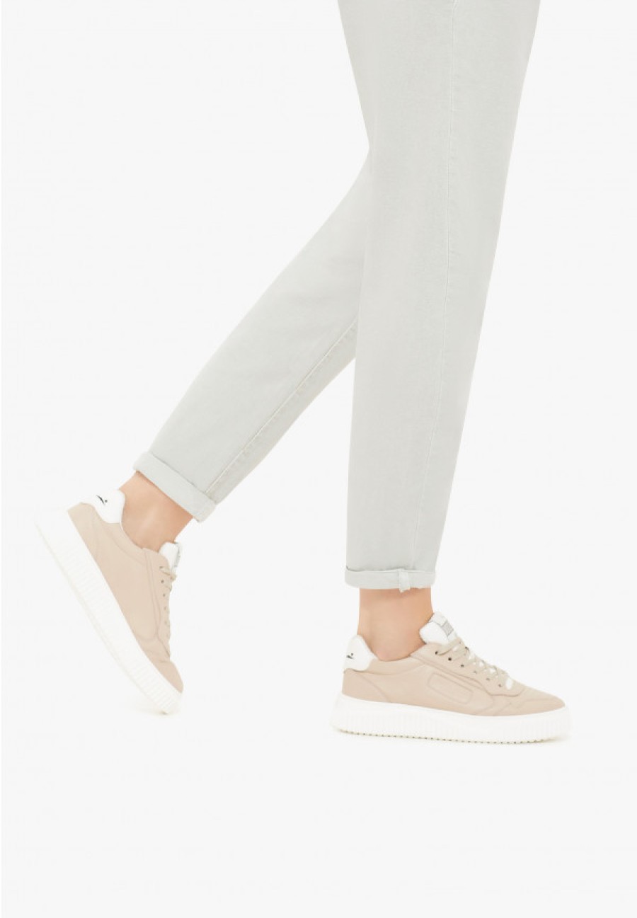 Woman Voile Blanche | Hybro City Woman - Bio-Based Leather Sneakers - Ice-White - Shoes - Woman